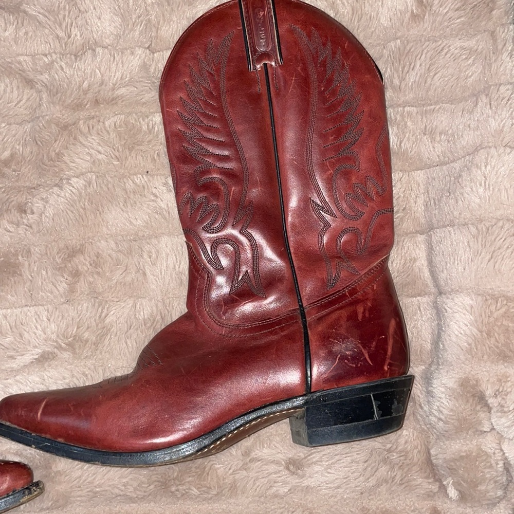Boots - Picture 3 of 11